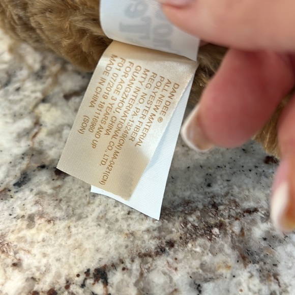 Snowflake Teddy 2019 Bear - Picture 5 of 6